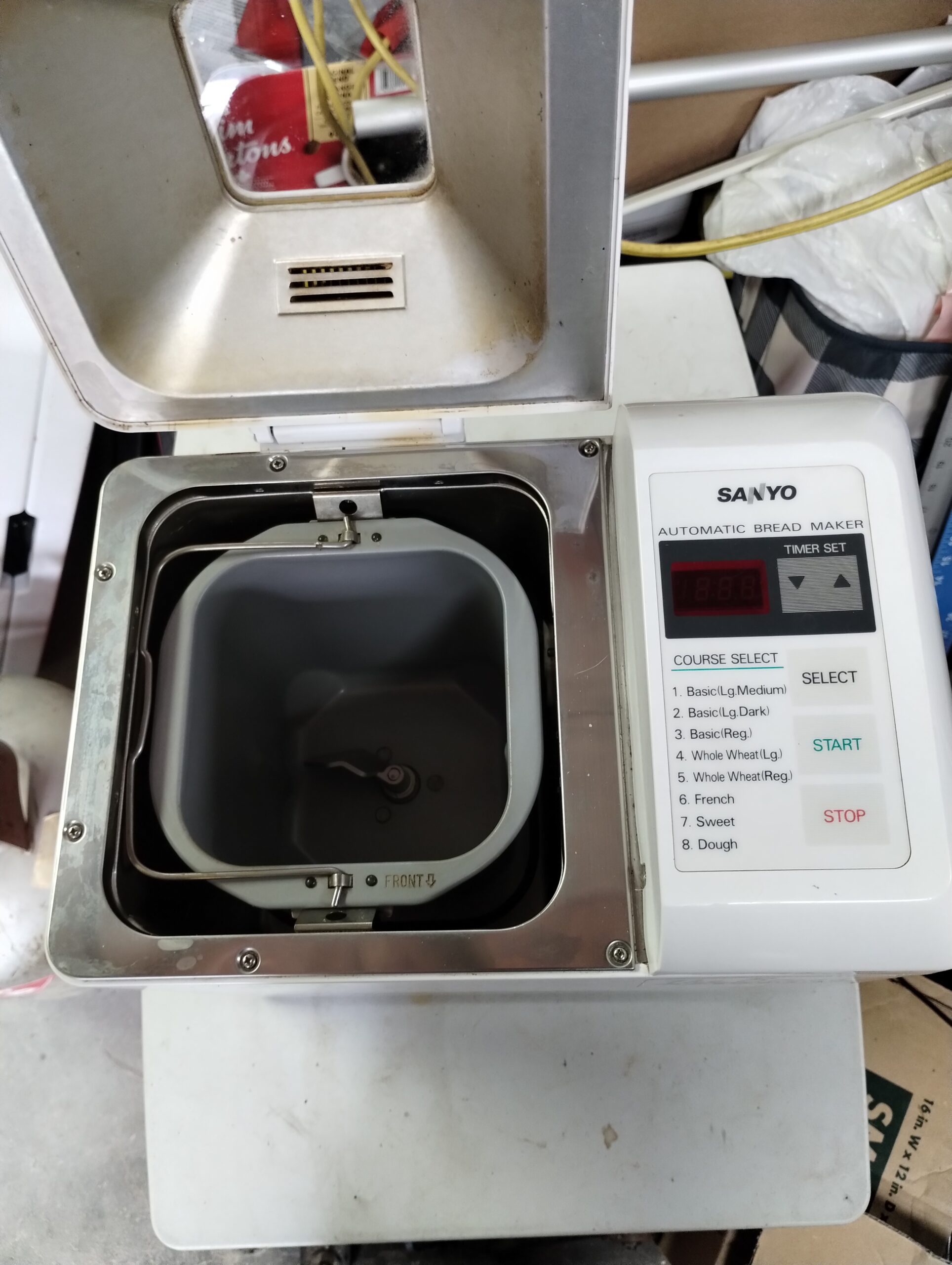 Sanyo automatic bread maker